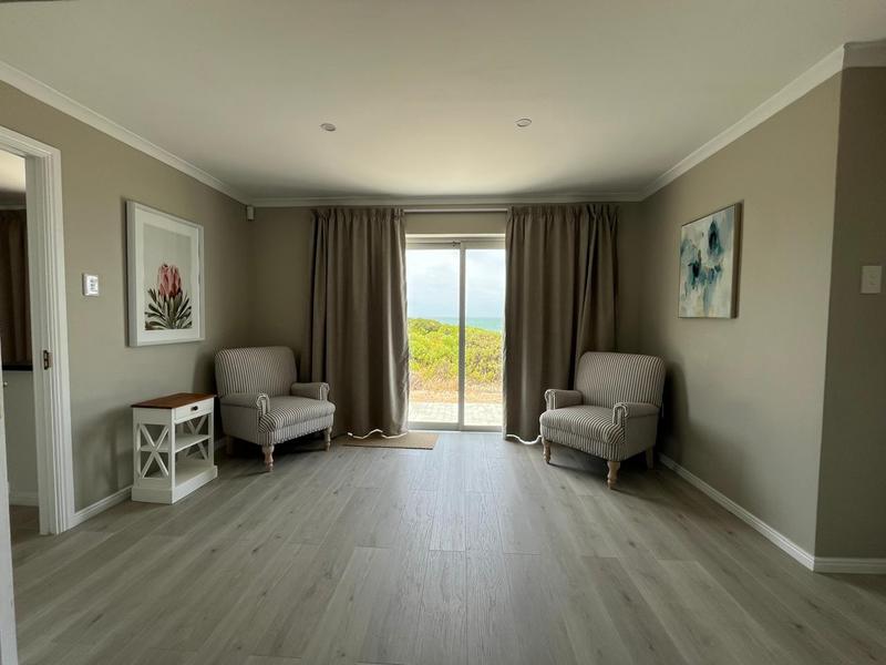 5 Bedroom Property for Sale in Kleinbaai Western Cape